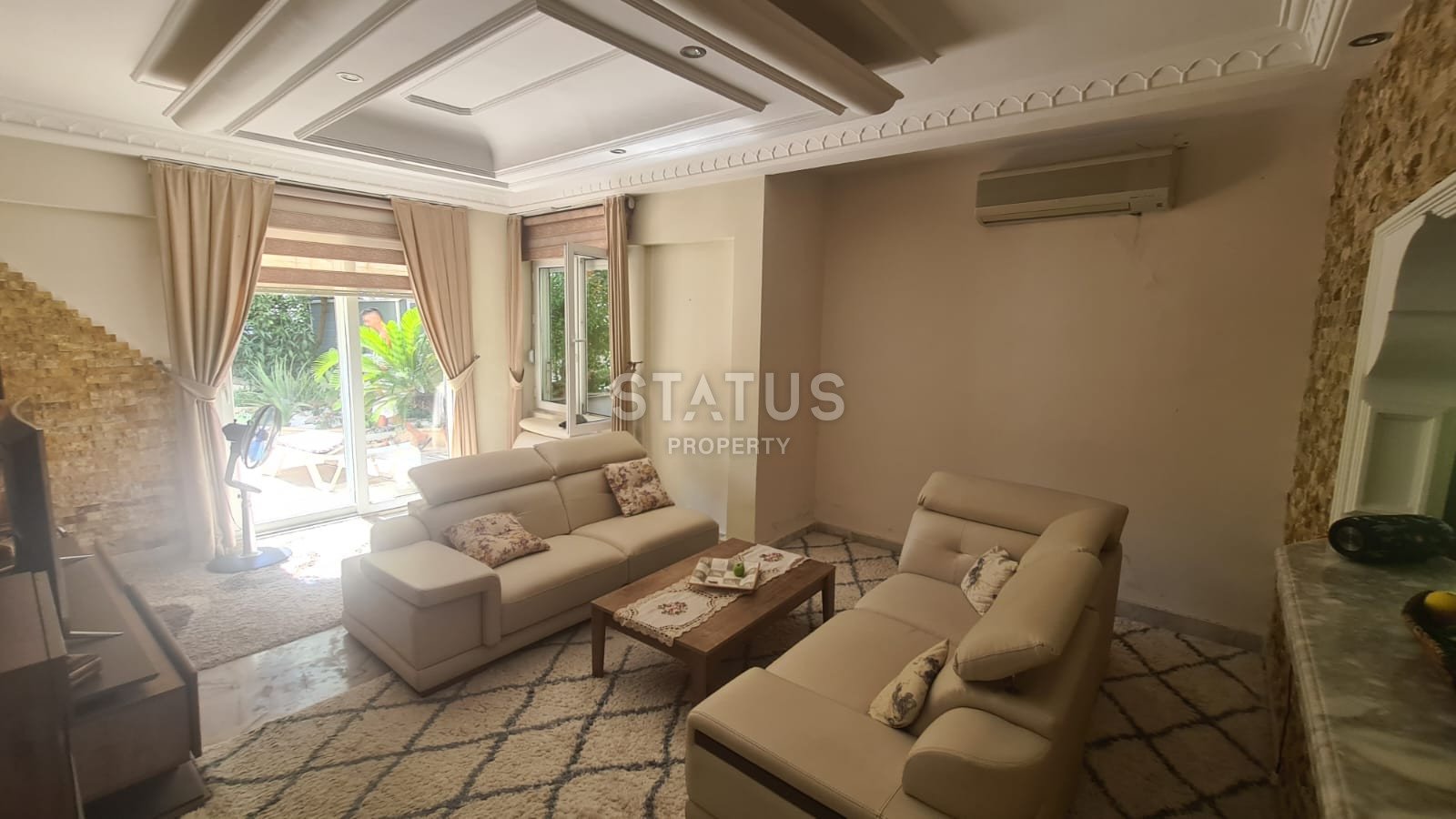 Three-room furnished apartment 200m from the sea in OBA. 90m2 фото 4