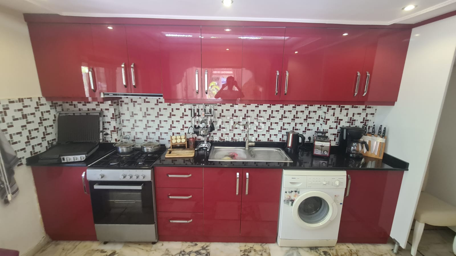 Three-room furnished apartment 200m from the sea in OBA. 90m2 фото 9