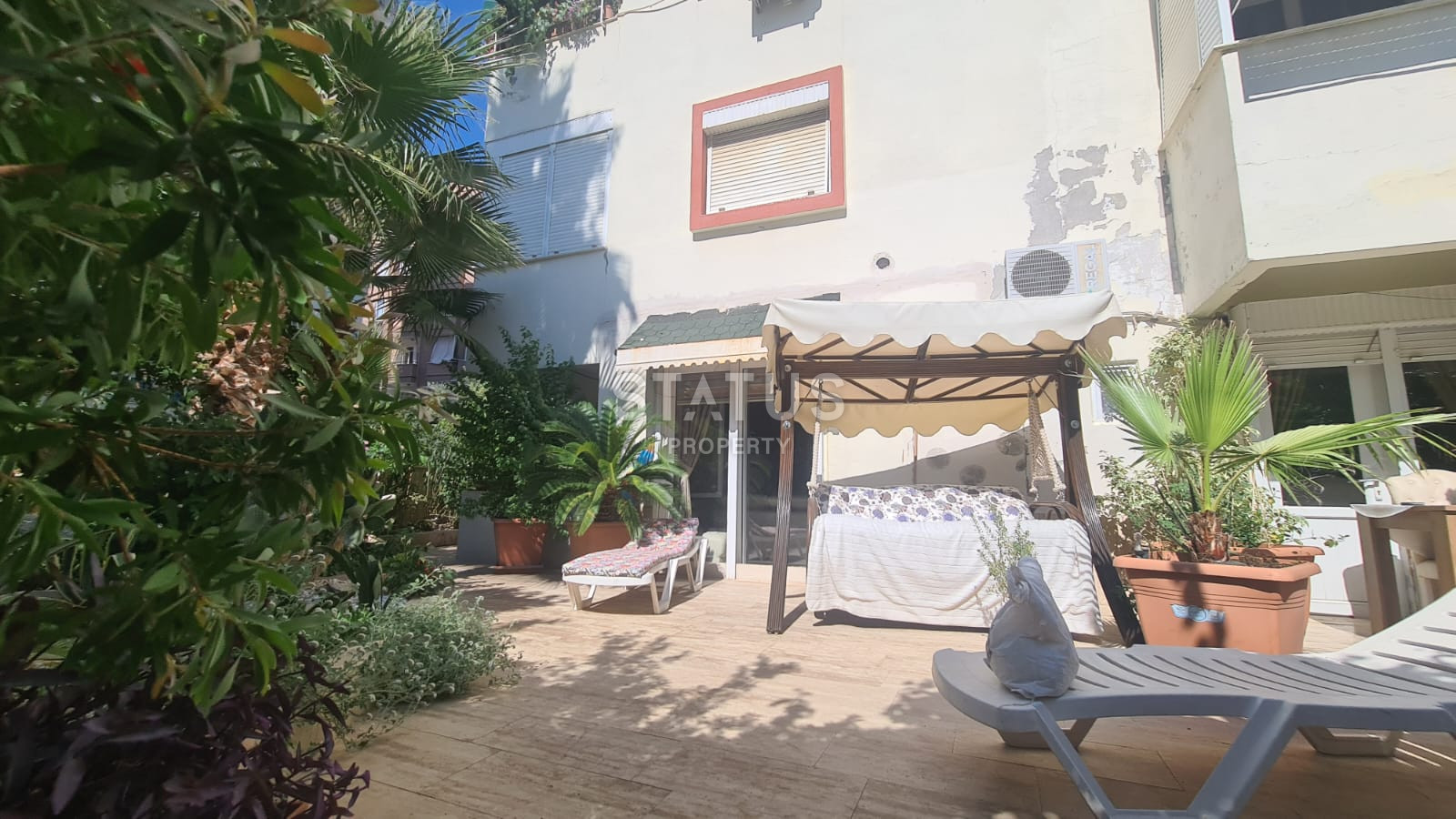 Three-room furnished apartment 200m from the sea in OBA. 90m2 фото 25