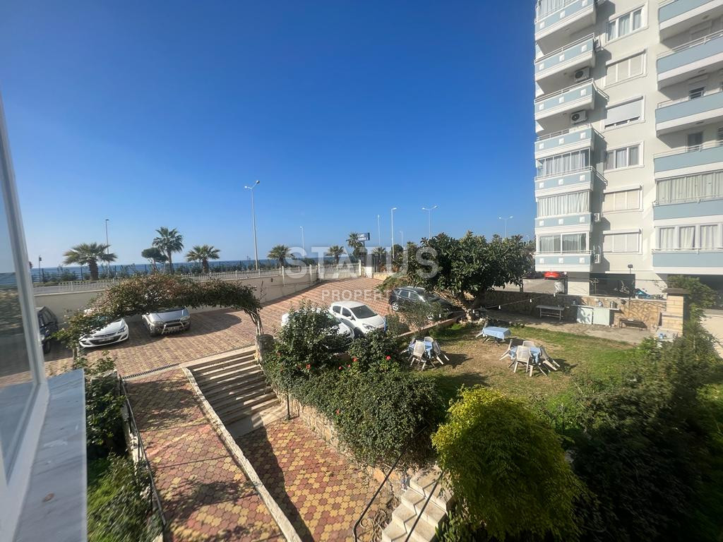 Bright spacious apartment in the first coastline in Mahmutlar. 110m2 фото 17