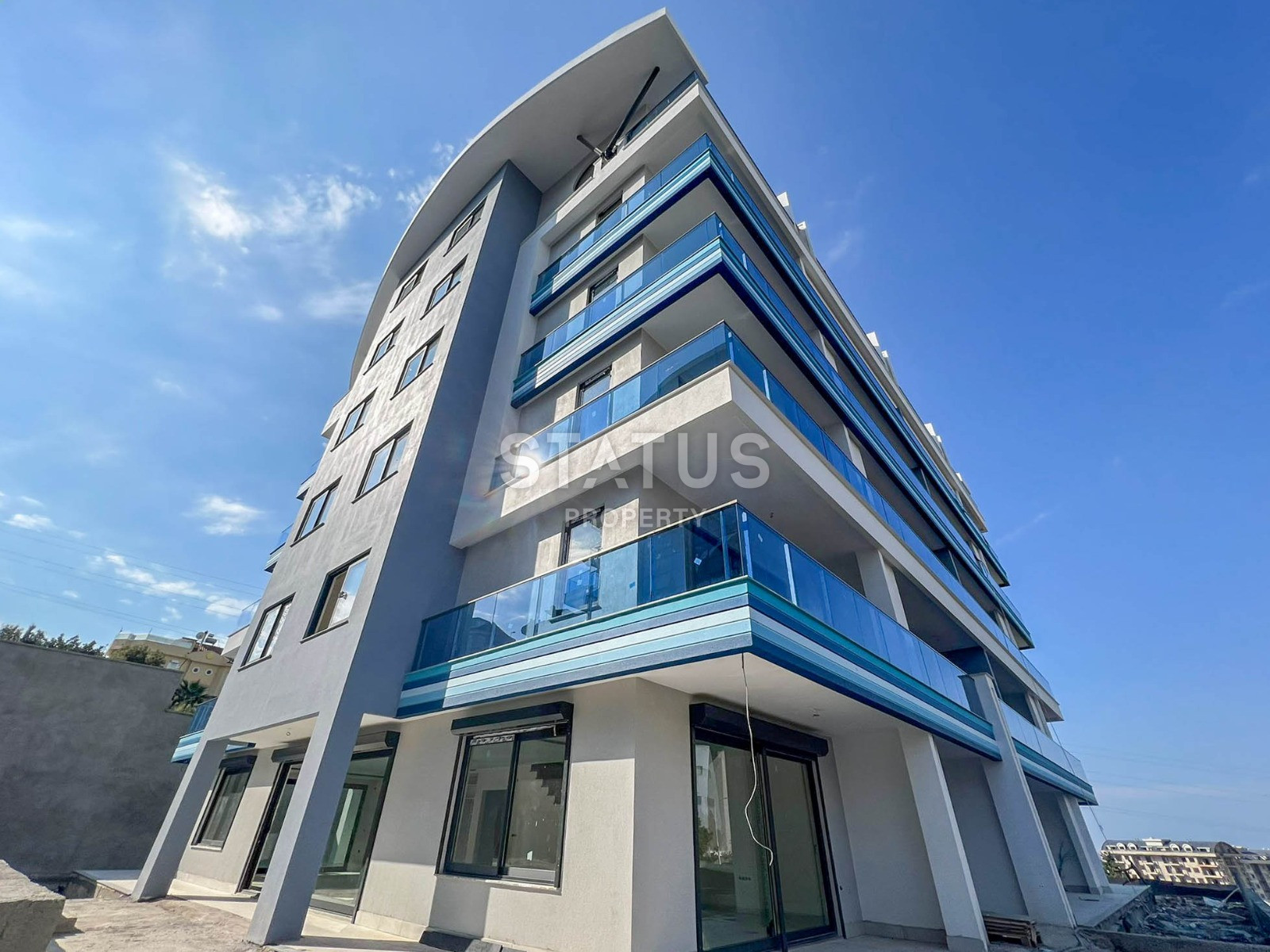 Spacious new apartment in a new residential complex in Kargicak. 62m2 фото 16