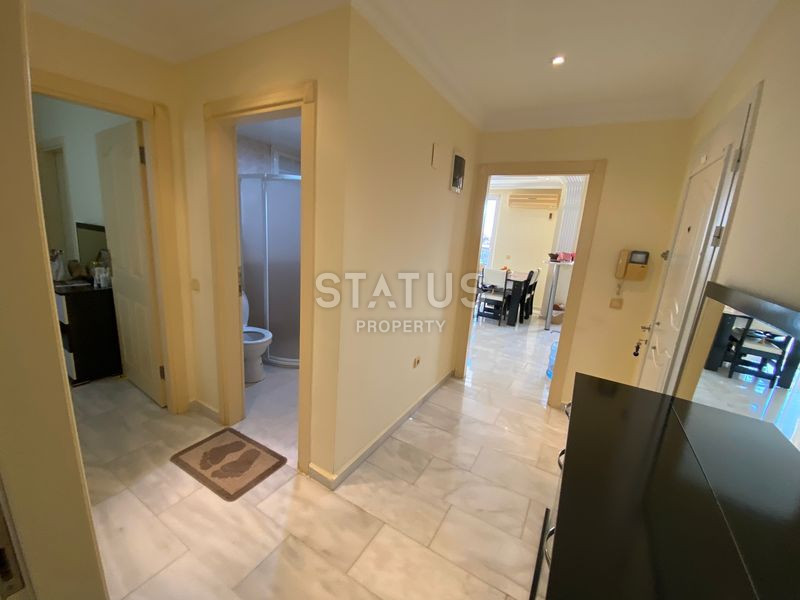 Spacious three-room apartment with a good location in OBA. 120m2 фото 3