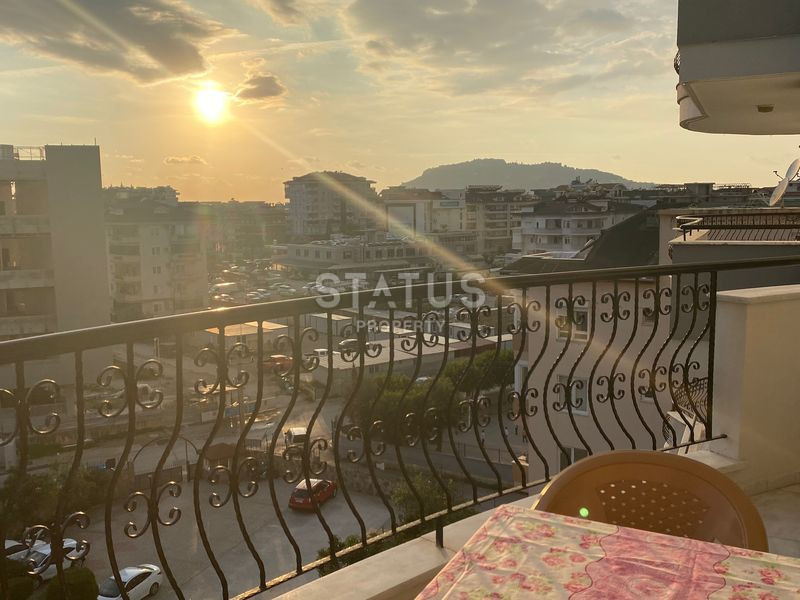 Spacious three-room apartment with a good location in OBA. 120m2 фото 13