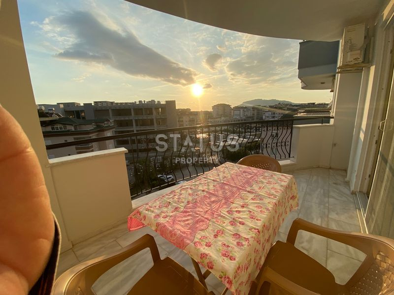 Spacious three-room apartment with a good location in OBA. 120m2 фото 15