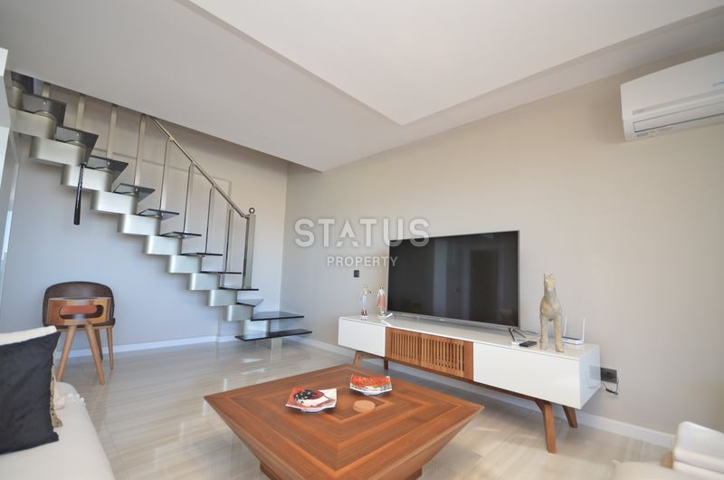 Beautiful spacious turnkey penthouse in Kargicak, 130 m2 фото 11