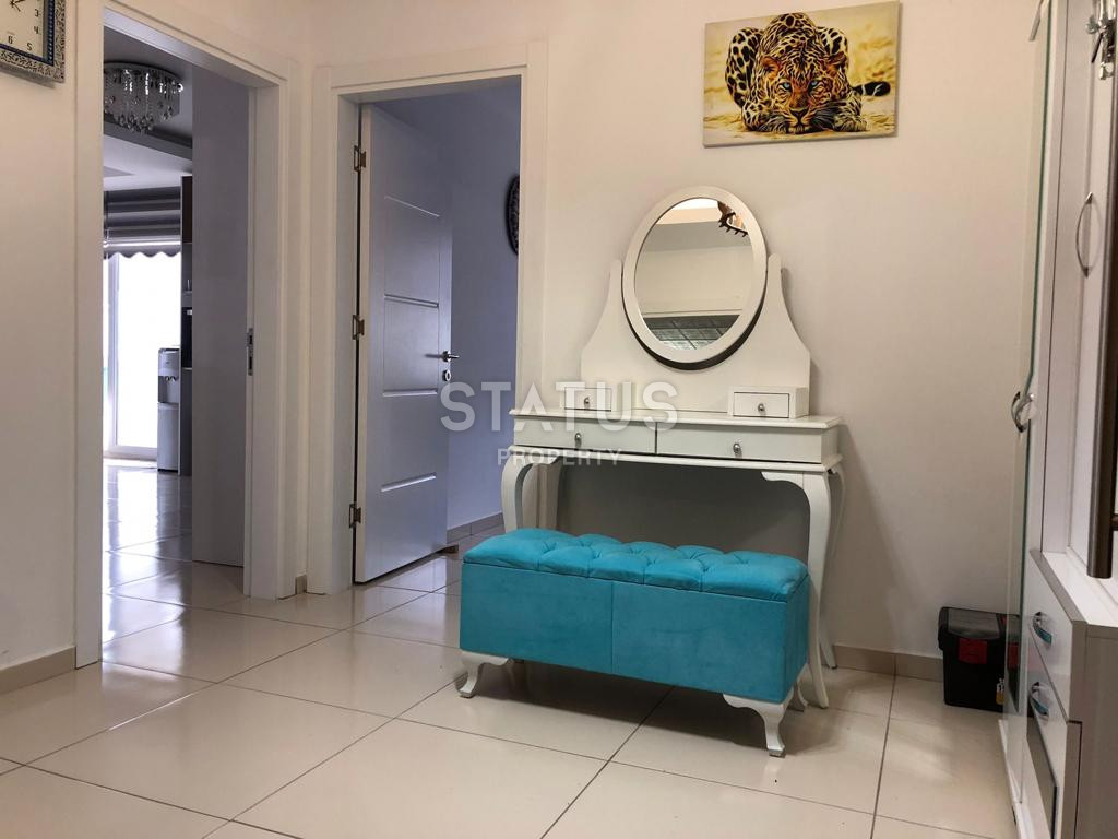 Светлая меблированная трёхкомнатная квартира в близи моря в Махмутларе.  107м2 фото 3