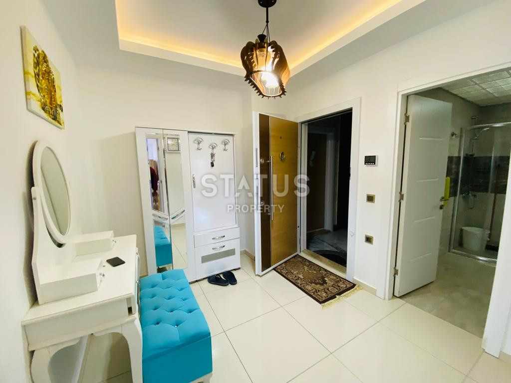 Светлая меблированная трёхкомнатная квартира в близи моря в Махмутларе.  107м2 фото 4