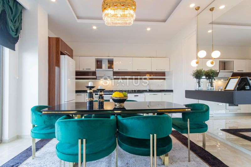 Luxurious penthouse with gorgeous views in Mahmutlar. 250m2 фото 12