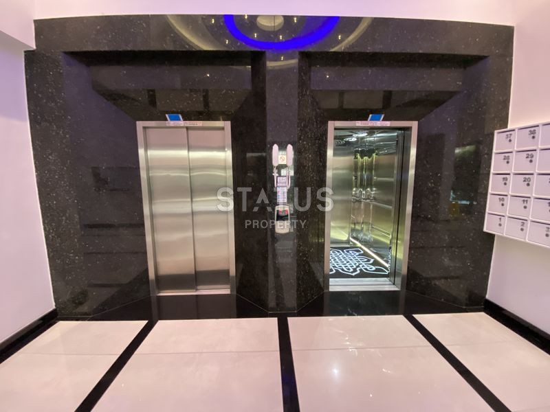 Светлая просторная квартира 3+1 с отдельной кухней в самом центре Махмутлара, 180 м2 фото 3