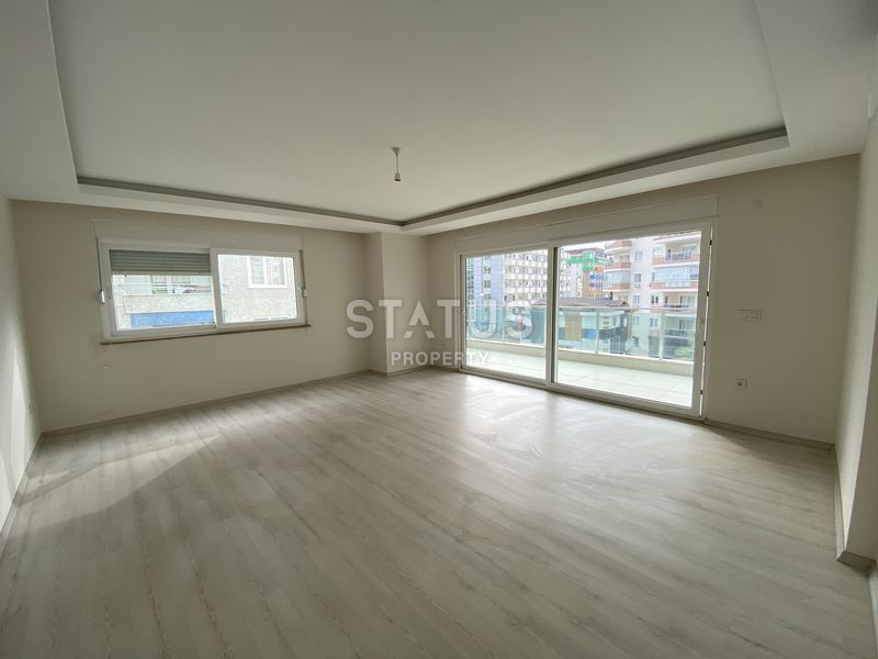 Светлая просторная квартира 3+1 с отдельной кухней в самом центре Махмутлара, 180 м2 фото 8