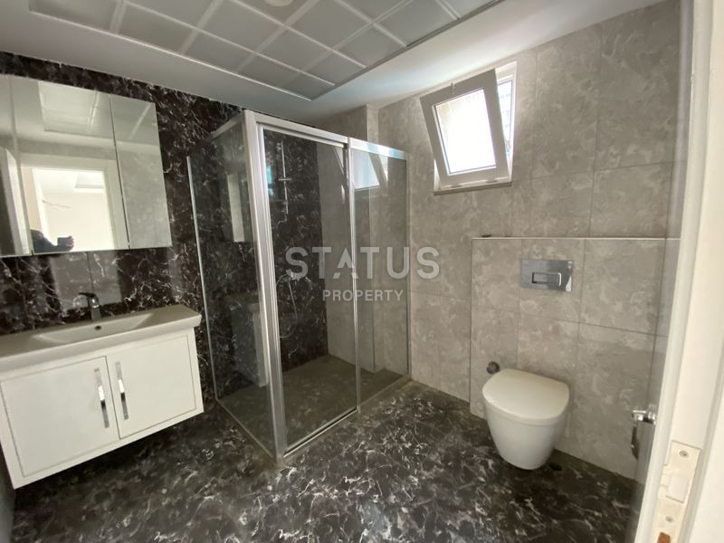 Светлая просторная квартира 3+1 с отдельной кухней в самом центре Махмутлара, 180 м2 фото 9