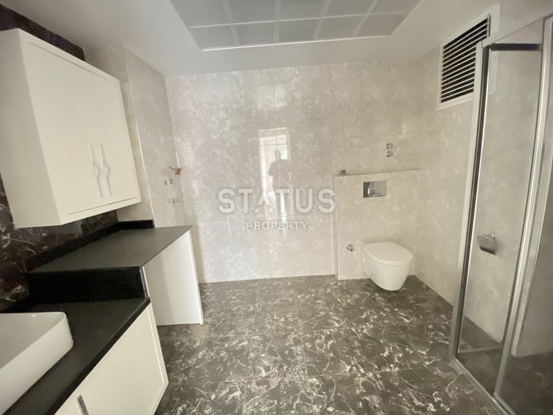 Светлая просторная квартира 3+1 с отдельной кухней в самом центре Махмутлара, 180 м2 фото 15