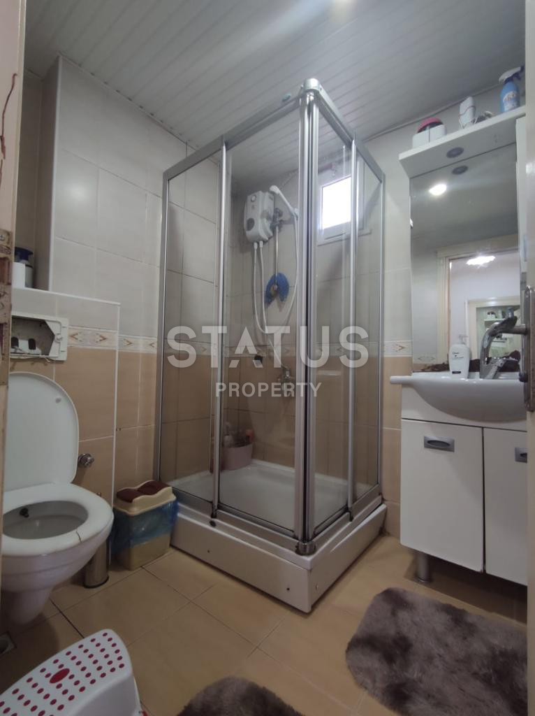 Просторная двухкомнатная квартира в центре города 700м от моря. 70м2 фото 10