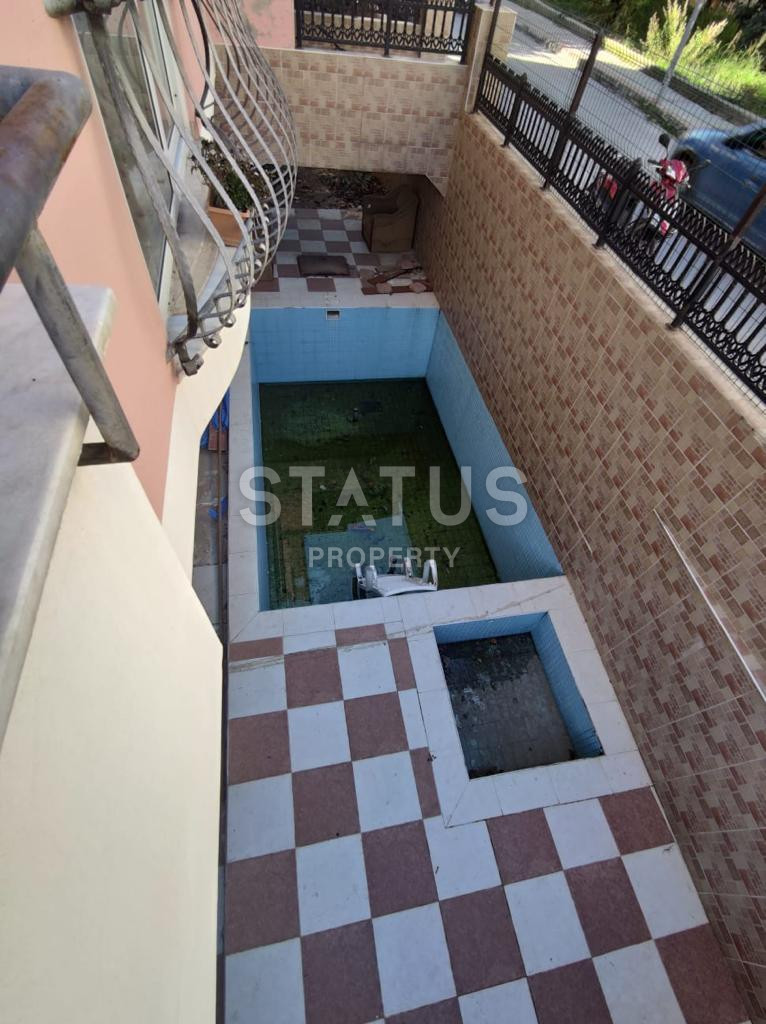 Просторная двухкомнатная квартира в центре города 700м от моря. 70м2 фото 13