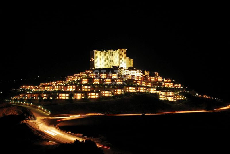 Трёхкомнатная квартира под ключ в легендарном ЖК в спокойном районе Каргыджак. 100м2 фото 3