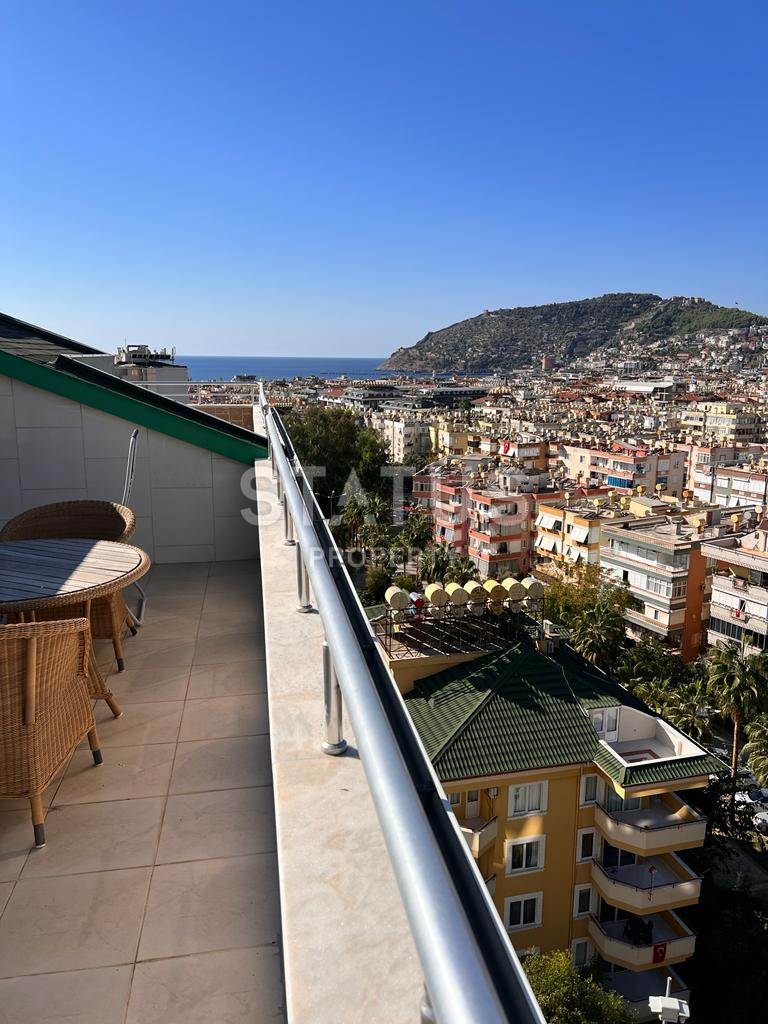 Three-room apartment in the center of Alanya with gorgeous views, 180m2 фото 19