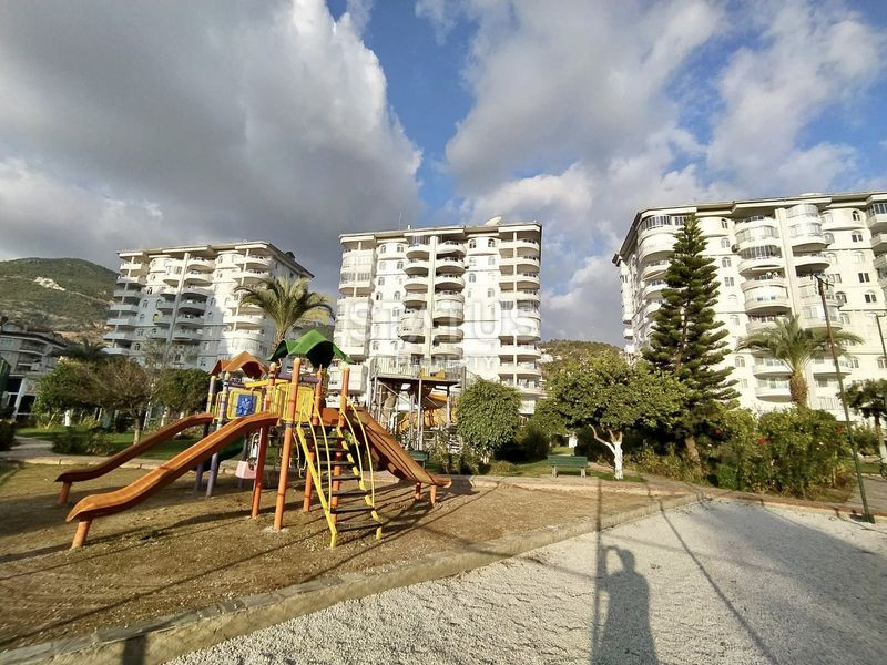 Двухуровневый дуплекс с джакузи 4+1 с видом на море в Джикджилли. 300м2 фото 12