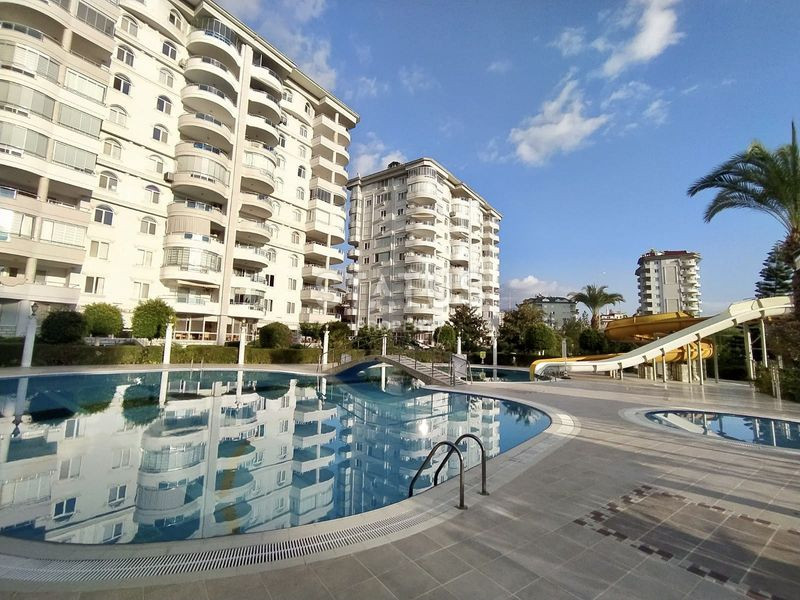 Двухуровневый дуплекс с джакузи 4+1 с видом на море в Джикджилли. 300м2 фото 27