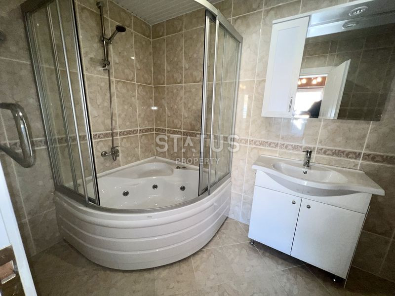 Двухуровневый дуплекс с джакузи 4+1 с видом на море в Джикджилли. 300м2 фото 59