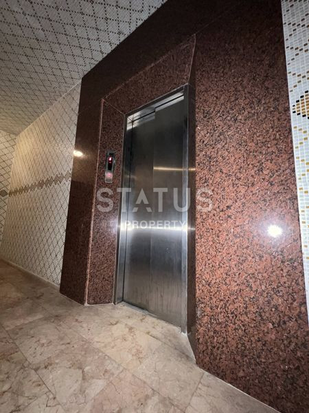 Реновированная квартира в доме городского типа с бассейном в центре Аланьи. 150м2 фото 3