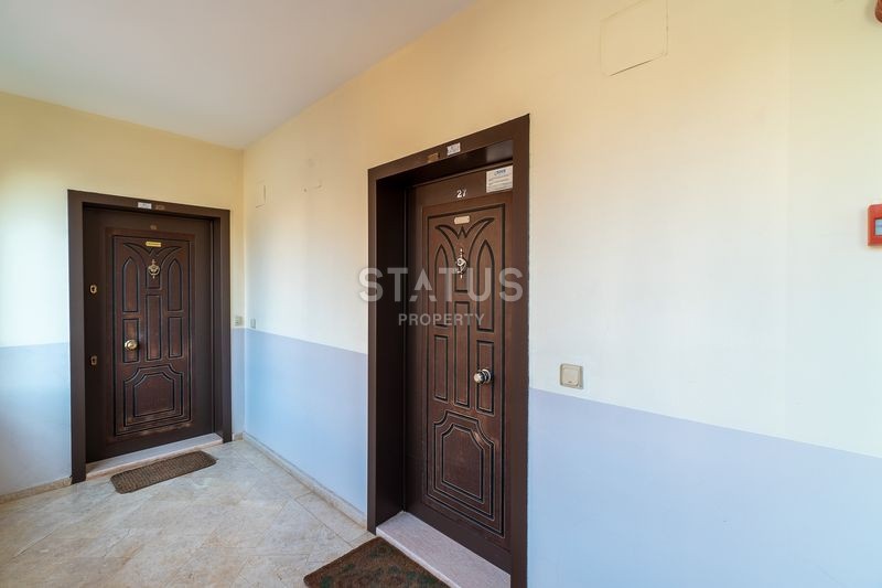 Уютная трёхкомнатная меблированная квартира 250м от моря в открытом районе Тосмур. 120м2 фото 4