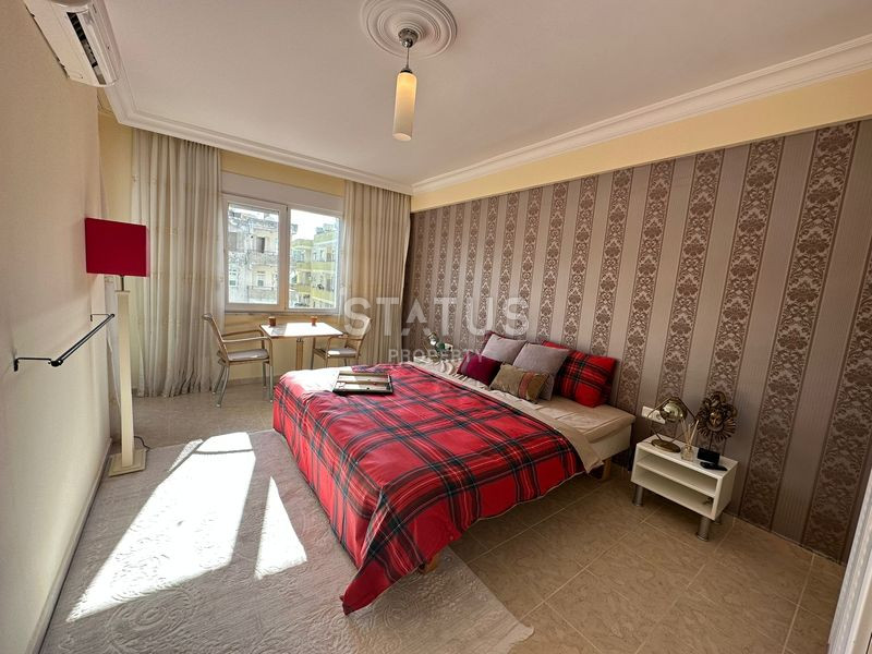 Красивая меблированная квартира 2+1 всего в 150м от моря в открытом районе Тосмур. 110м2 фото 13