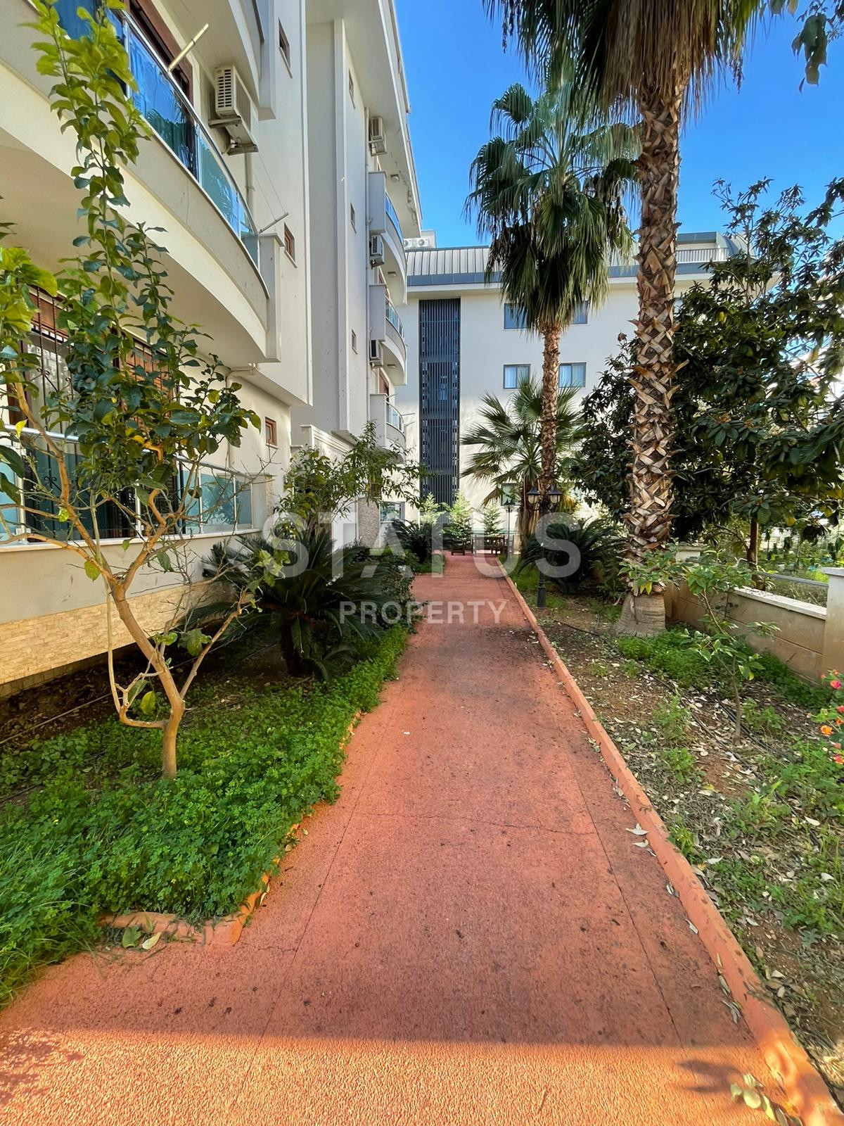 Четырёхкомнатная квартира в доме городского типа в 200м от моря в центре Аланьи. 160м2 фото 21