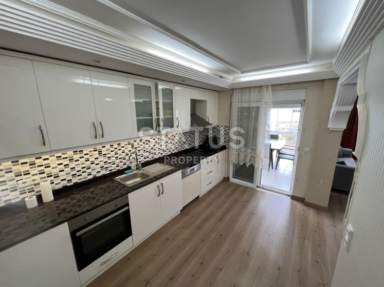 Просторная четырехкомнатная квартира в Обе, 220м2 фото 1