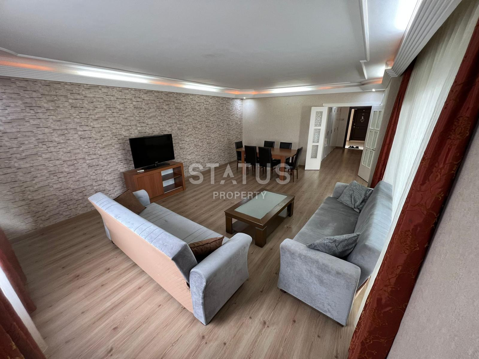 Просторная четырехкомнатная квартира в Обе, 220м2 фото 6