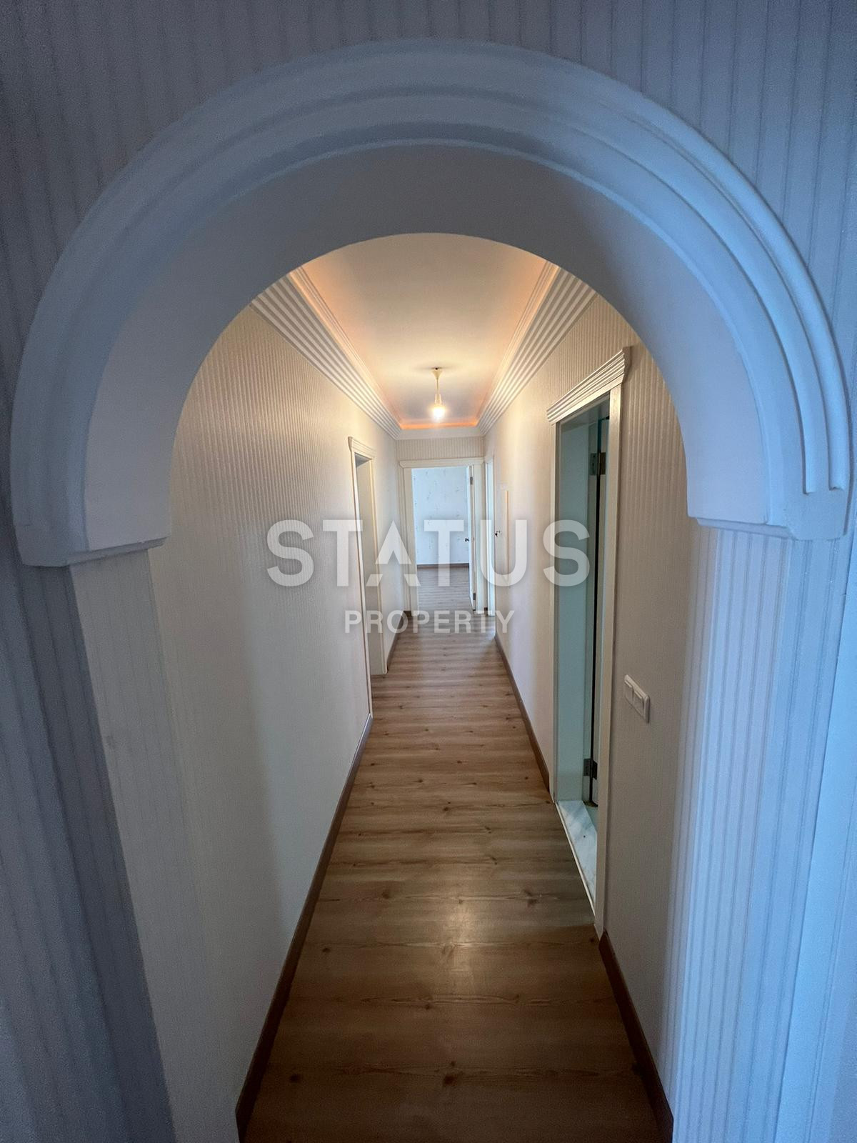 Просторная четырехкомнатная квартира в Обе, 220м2 фото 10