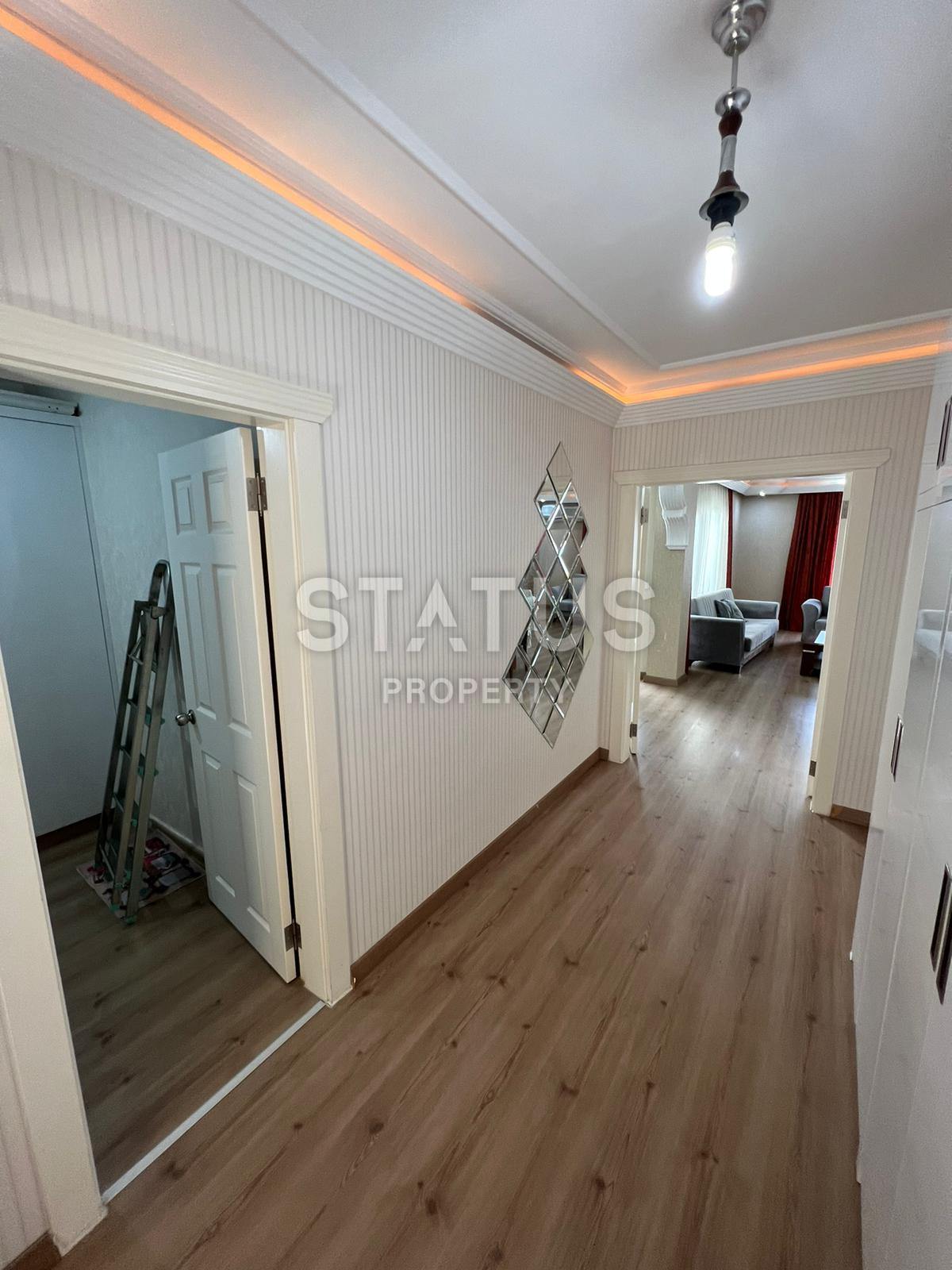 Просторная четырехкомнатная квартира в Обе, 220м2 фото 11