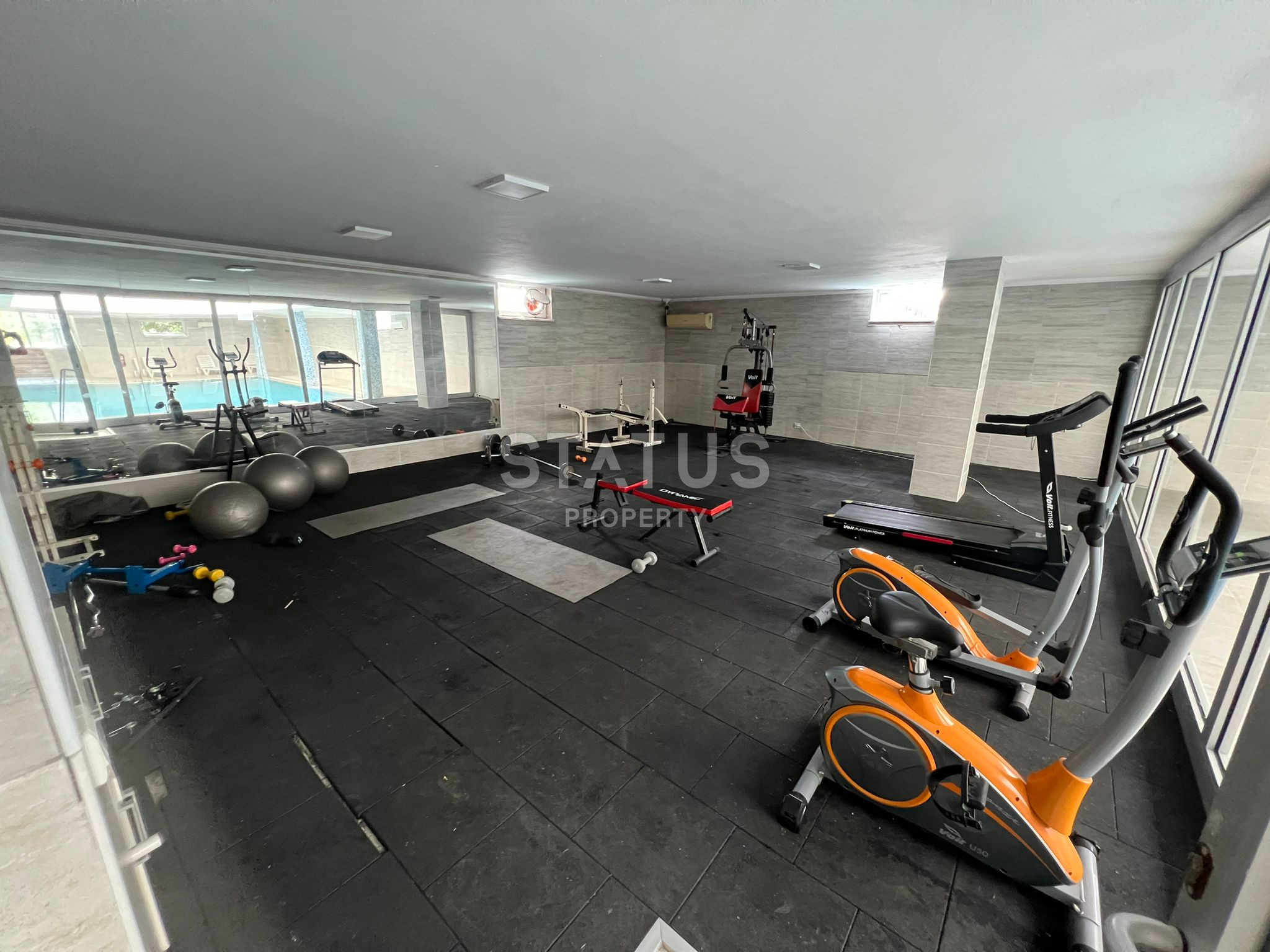 Просторная четырехкомнатная квартира в Обе, 220м2 фото 26