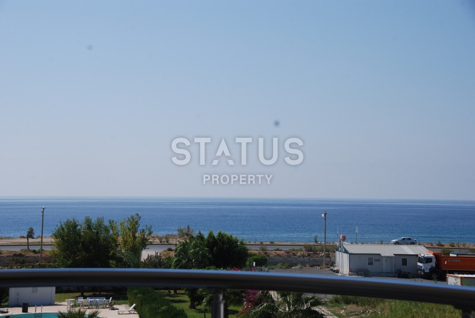 Трехкомнатная квартира с видом на море в районе Демирташ, 105 кв. м. фото 3