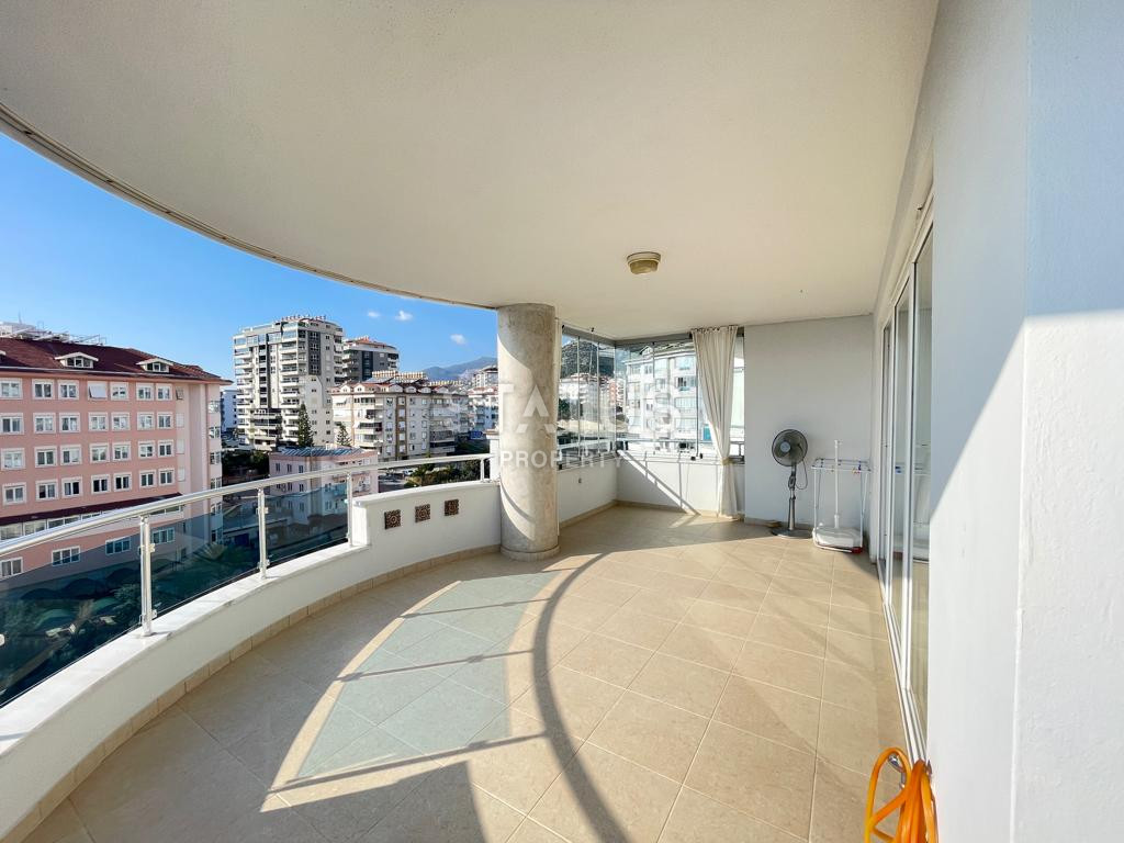 Spacious three-room apartment with sea and mountain views in Cikcilli, 120m2 фото 9