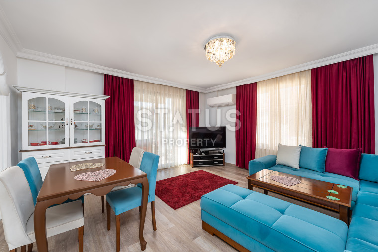 Двухкомнатная квартира в центре в 300м от пляжа Клеопатры, 70м2 фото 1