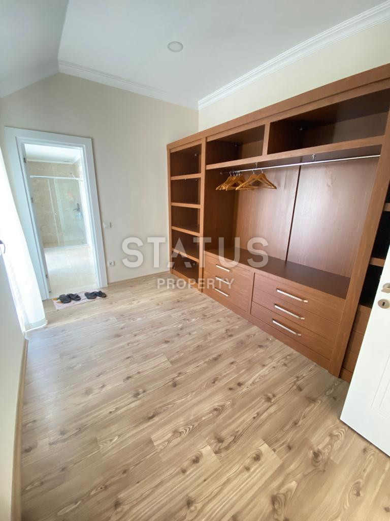 Пятикомнатная меблированная квартира в 750м от моря в районе Оба.240 м2 фото 6