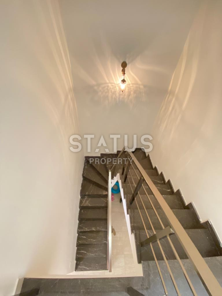 Пятикомнатная меблированная квартира в 750м от моря в районе Оба.240 м2 фото 7