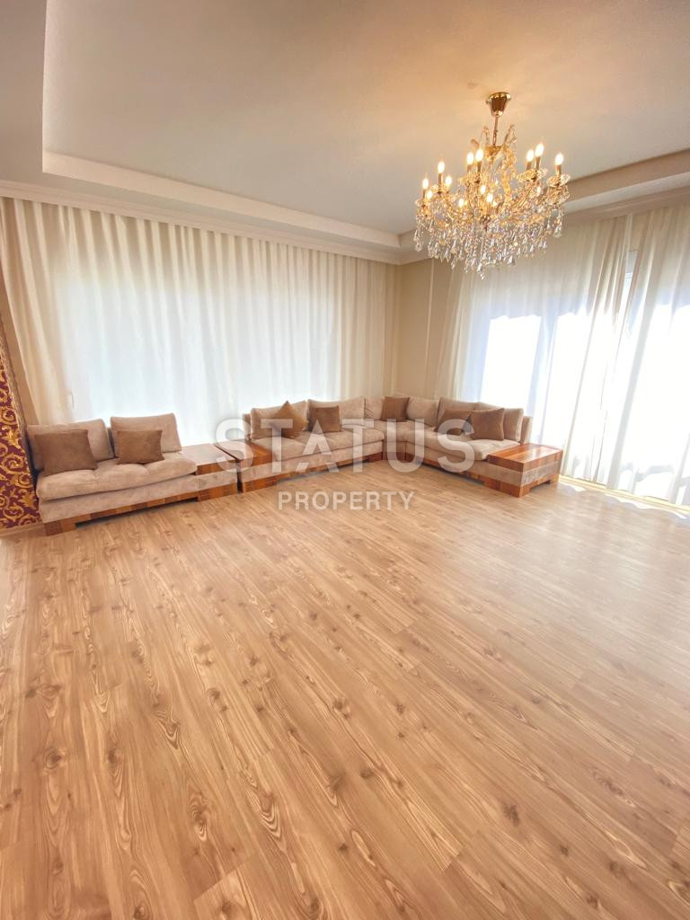 Пятикомнатная меблированная квартира в 750м от моря в районе Оба.240 м2 фото 8