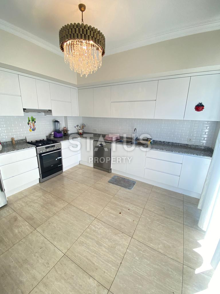 Пятикомнатная меблированная квартира в 750м от моря в районе Оба.240 м2 фото 23