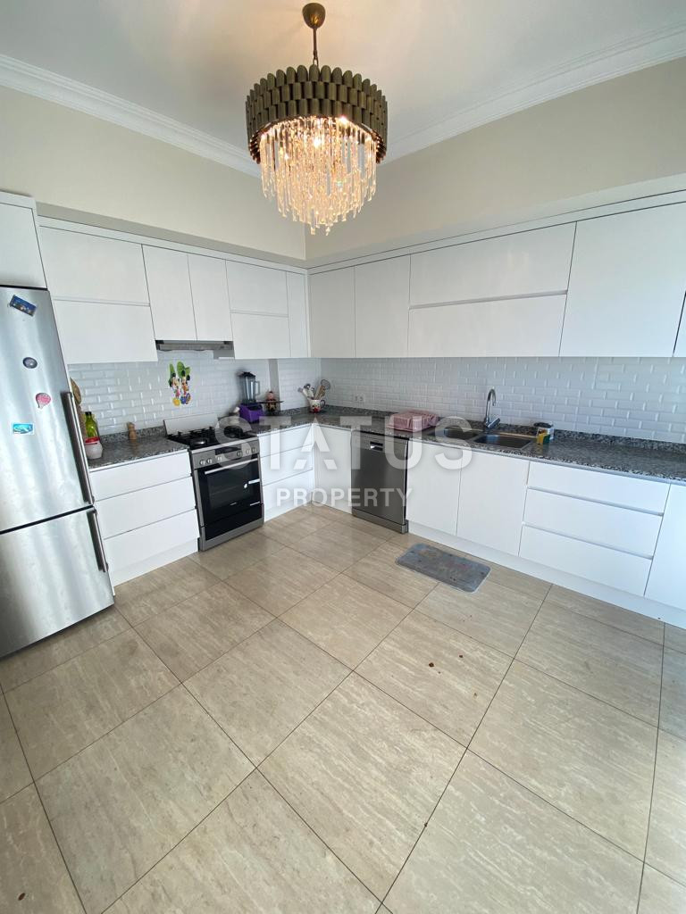 Пятикомнатная меблированная квартира в 750м от моря в районе Оба.240 м2 фото 24