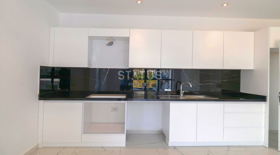 Three-room apartment in a residential complex with full infrastructure in the upper OBE. 85m2 фото 8