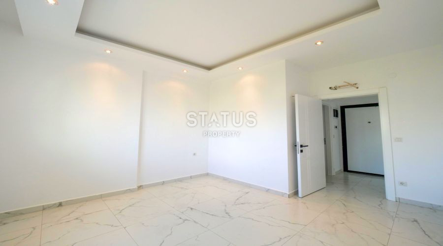 Three-room apartment in a residential complex with full infrastructure in the upper OBE. 85m2 фото 12