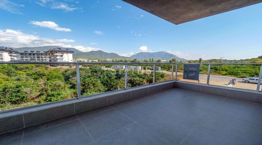 Three-room apartment in a residential complex with full infrastructure in the upper OBE. 85m2 фото 17