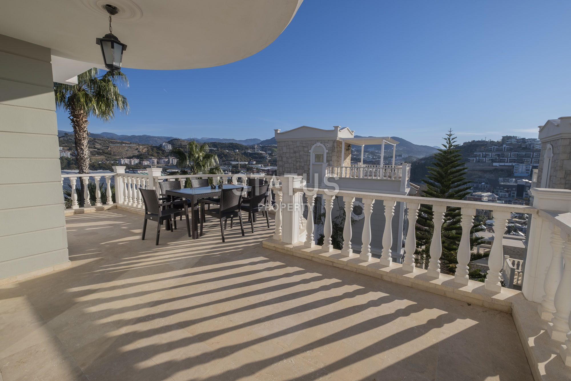 Шикарная меблированная вилла с видом на море, 200м2. фото 7