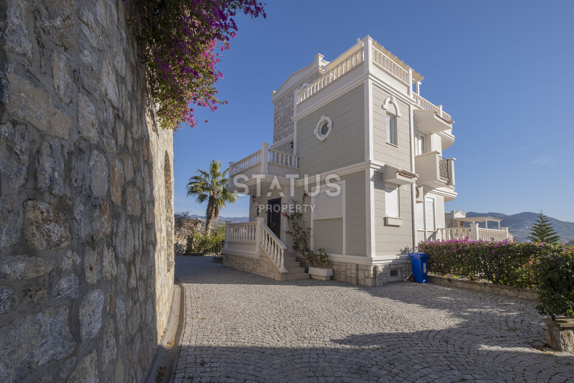 Шикарная меблированная вилла с видом на море, 200м2. фото 32