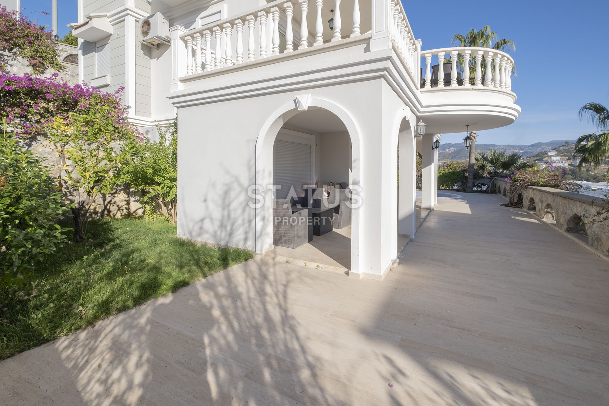 Шикарная меблированная вилла с видом на море, 200м2. фото 33