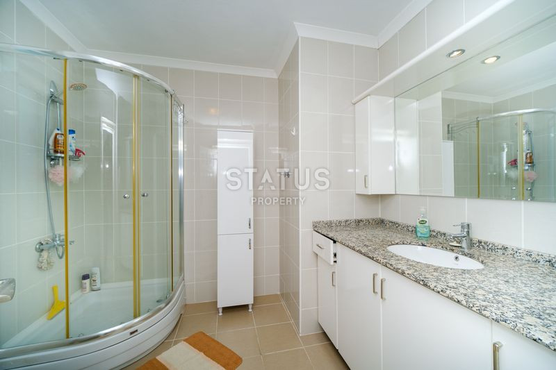 Меблированный дуплекс 3+1 в центральном районе с видом на море, 180 м2 фото 12