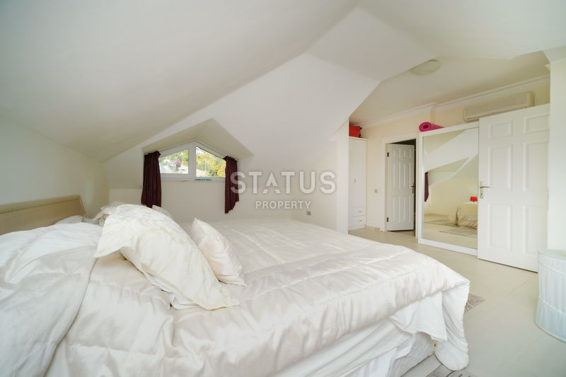 Меблированный дуплекс 3+1 в центральном районе с видом на море, 180 м2 фото 22