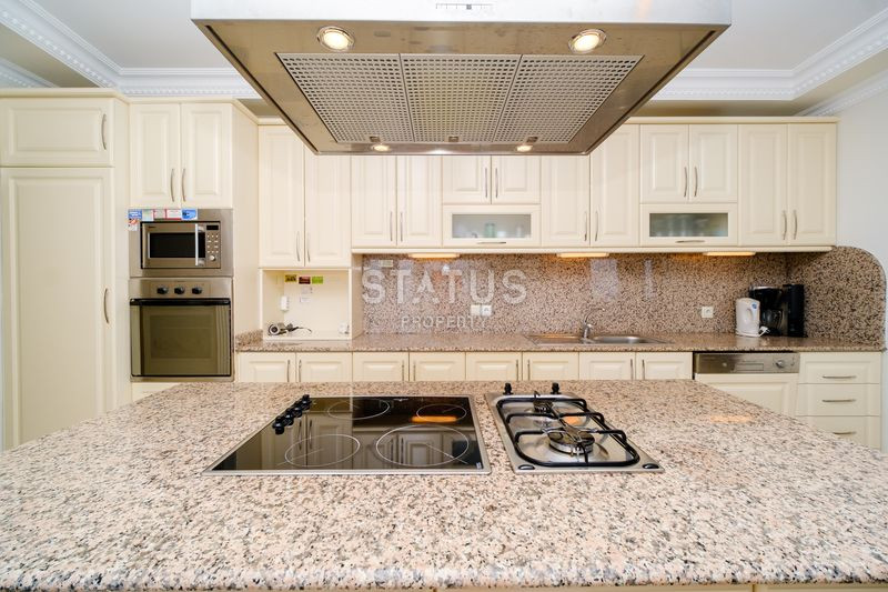 Роскошная вилла 4+1 в районе Каргыджак с видом на море, 240м2. фото 13