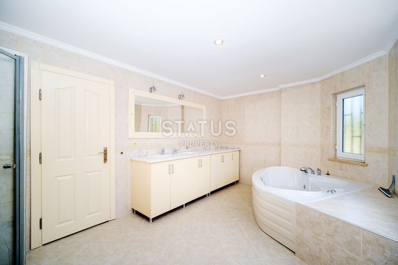 Роскошная вилла 4+1 в районе Каргыджак с видом на море, 240м2. фото 17